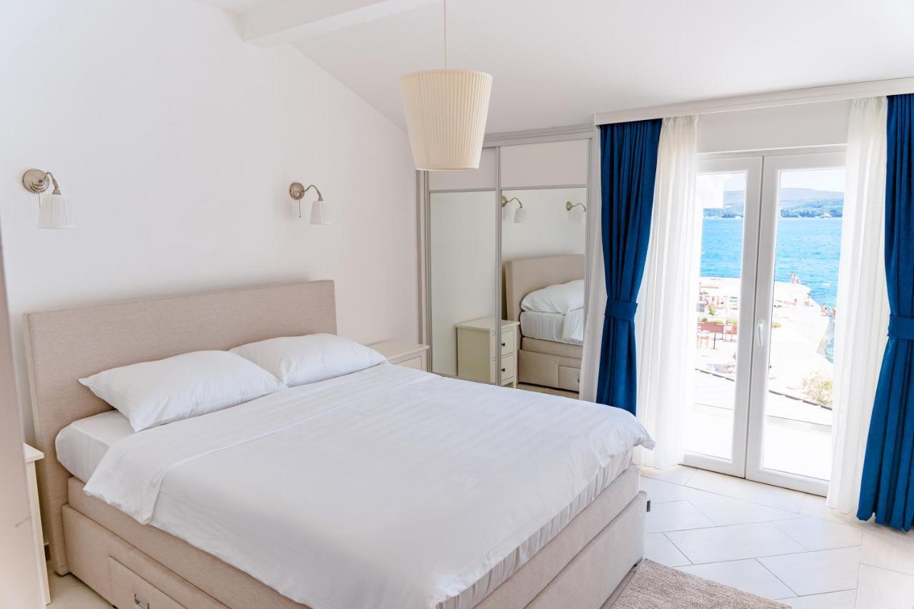 Seafront Apartments Teodo Esterno foto